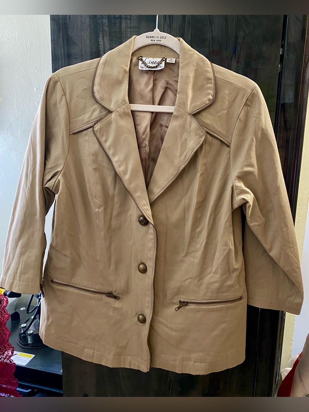 Linea by Louis Dell'Olio -Vintage Tan Women's Blazer with Zip Pockets